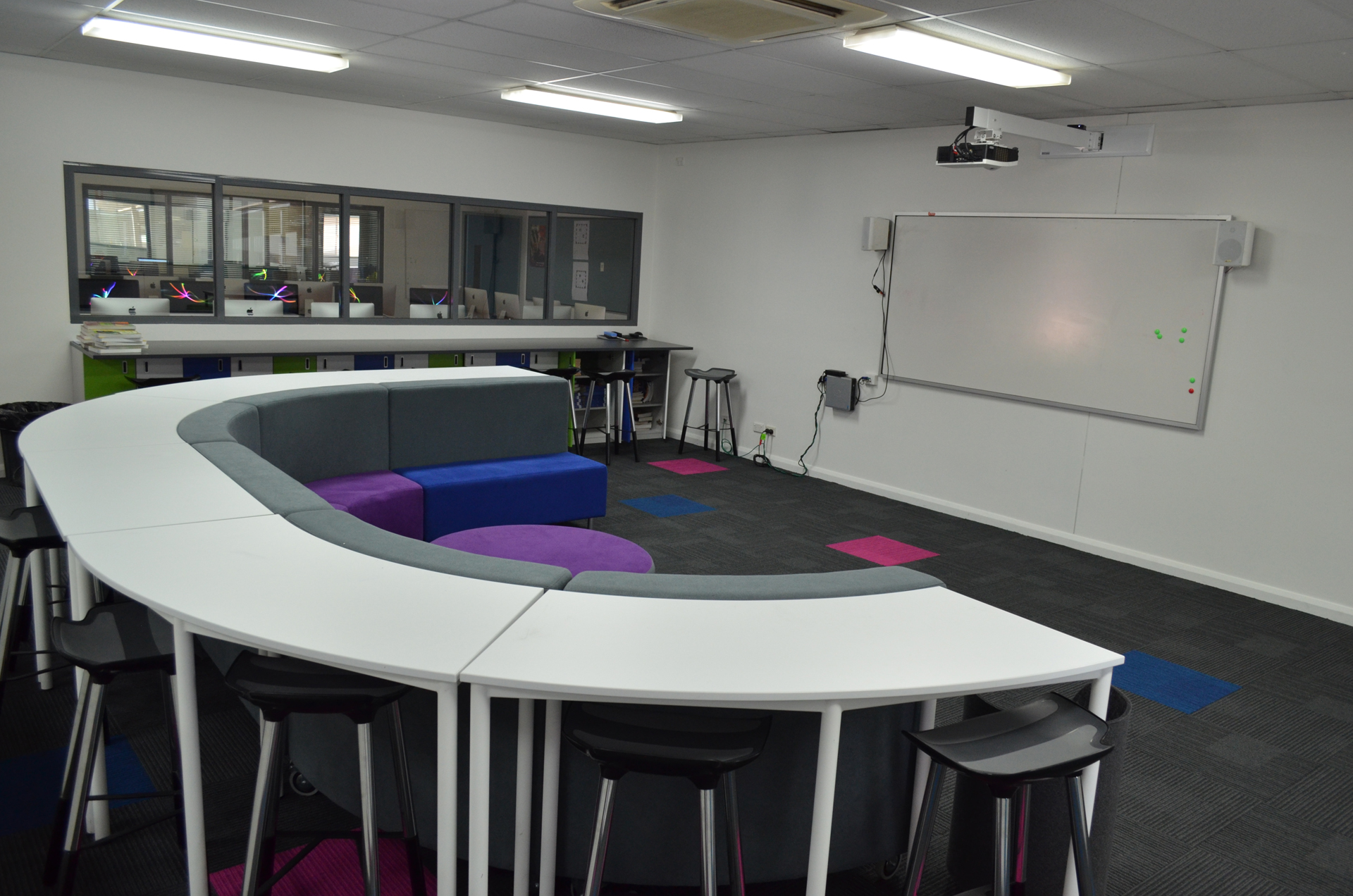 Presentation and Explicit Teaching Space